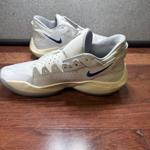NIKE ZOOM FREAK 2 ID WHITE BLUE BASKETBALL SHOES CW0619-991 AMERICAN FLAG 8.5